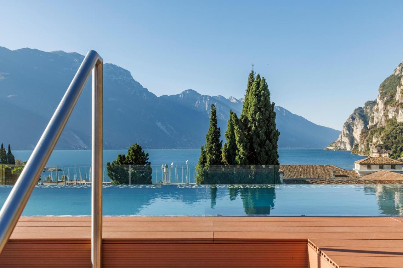 Grand Hotel Riva Bagian luar foto