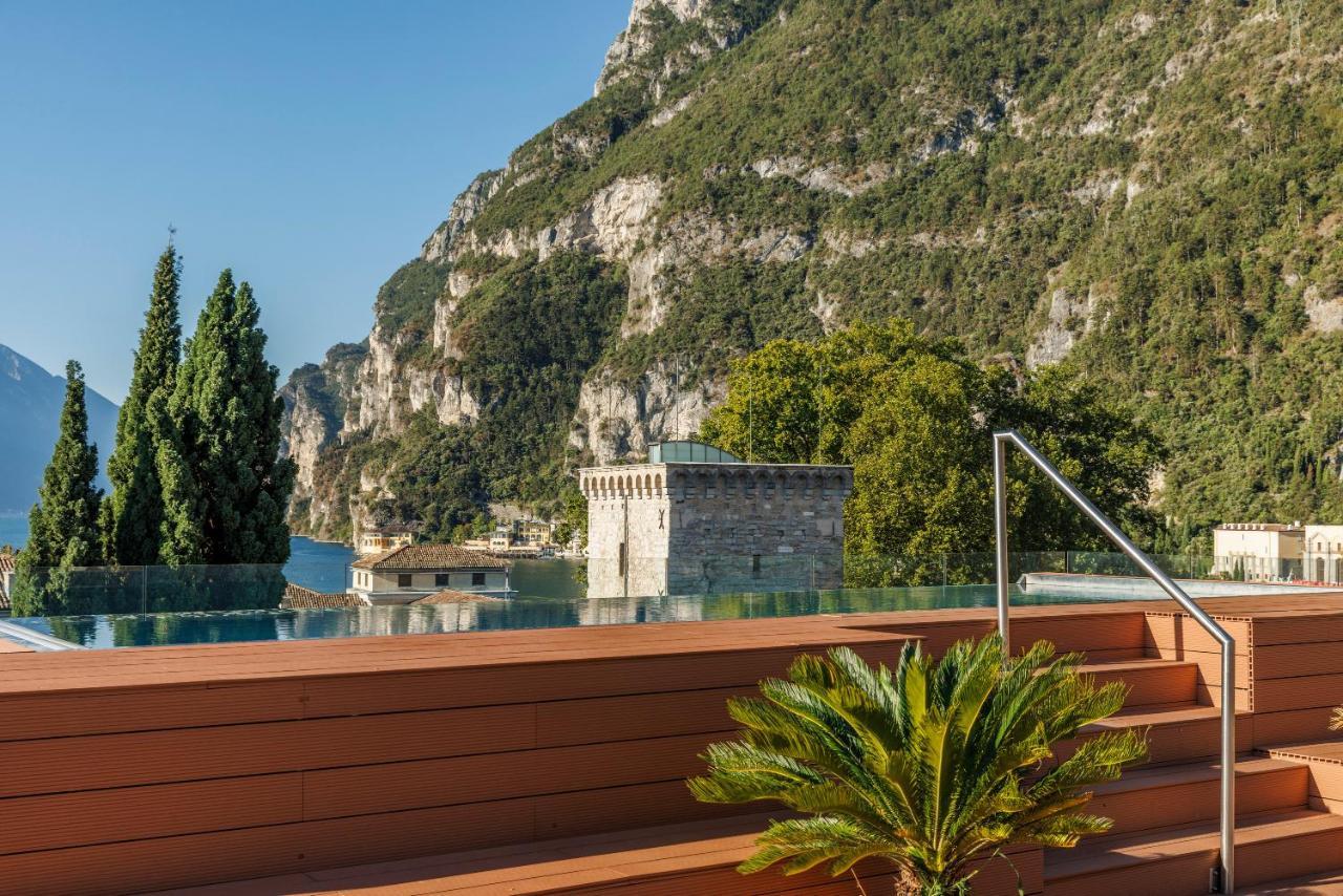 Grand Hotel Riva Bagian luar foto
