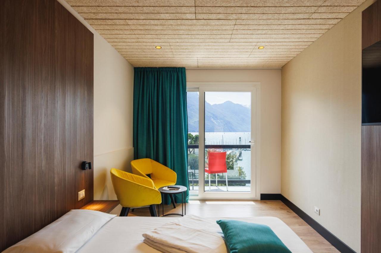 Grand Hotel Riva Bagian luar foto