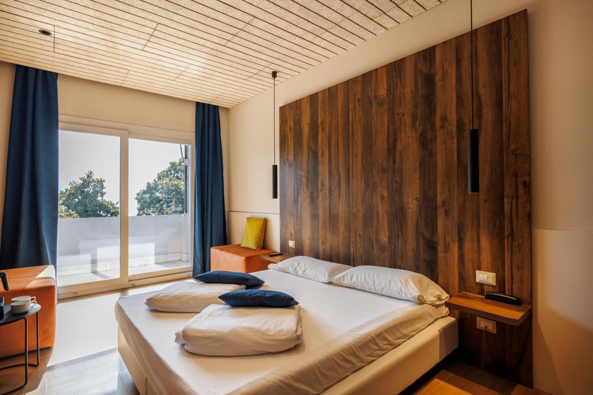 Grand Hotel Riva Bagian luar foto