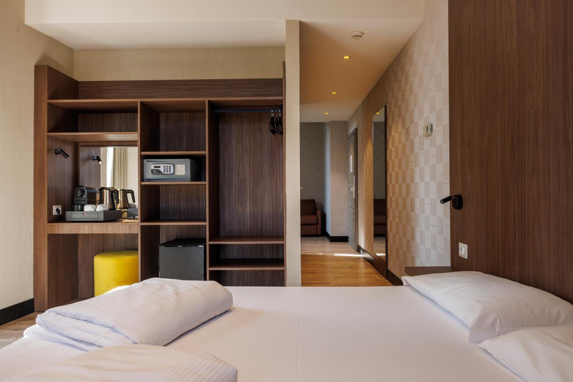 Grand Hotel Riva Bagian luar foto
