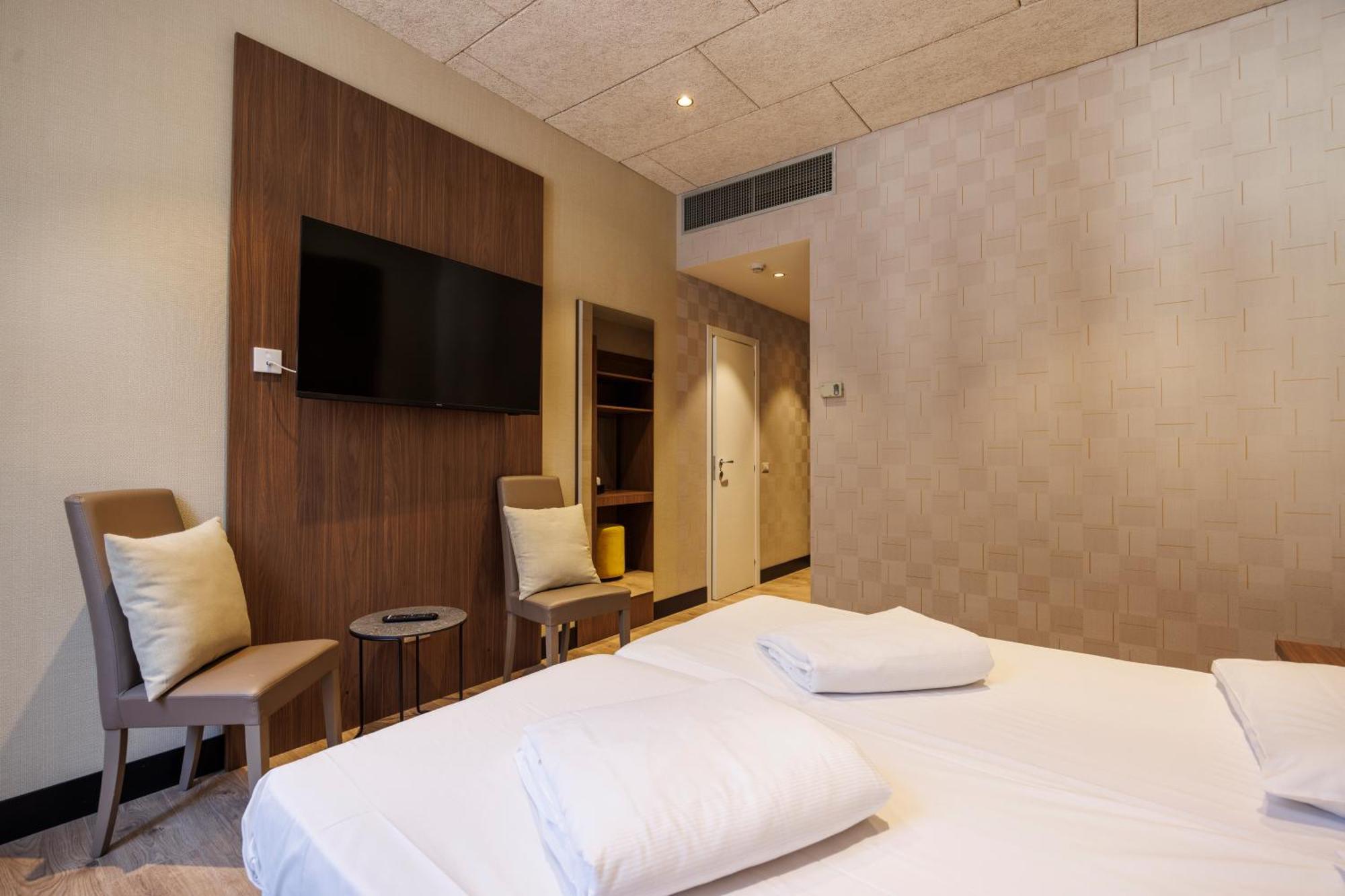 Grand Hotel Riva Bagian luar foto