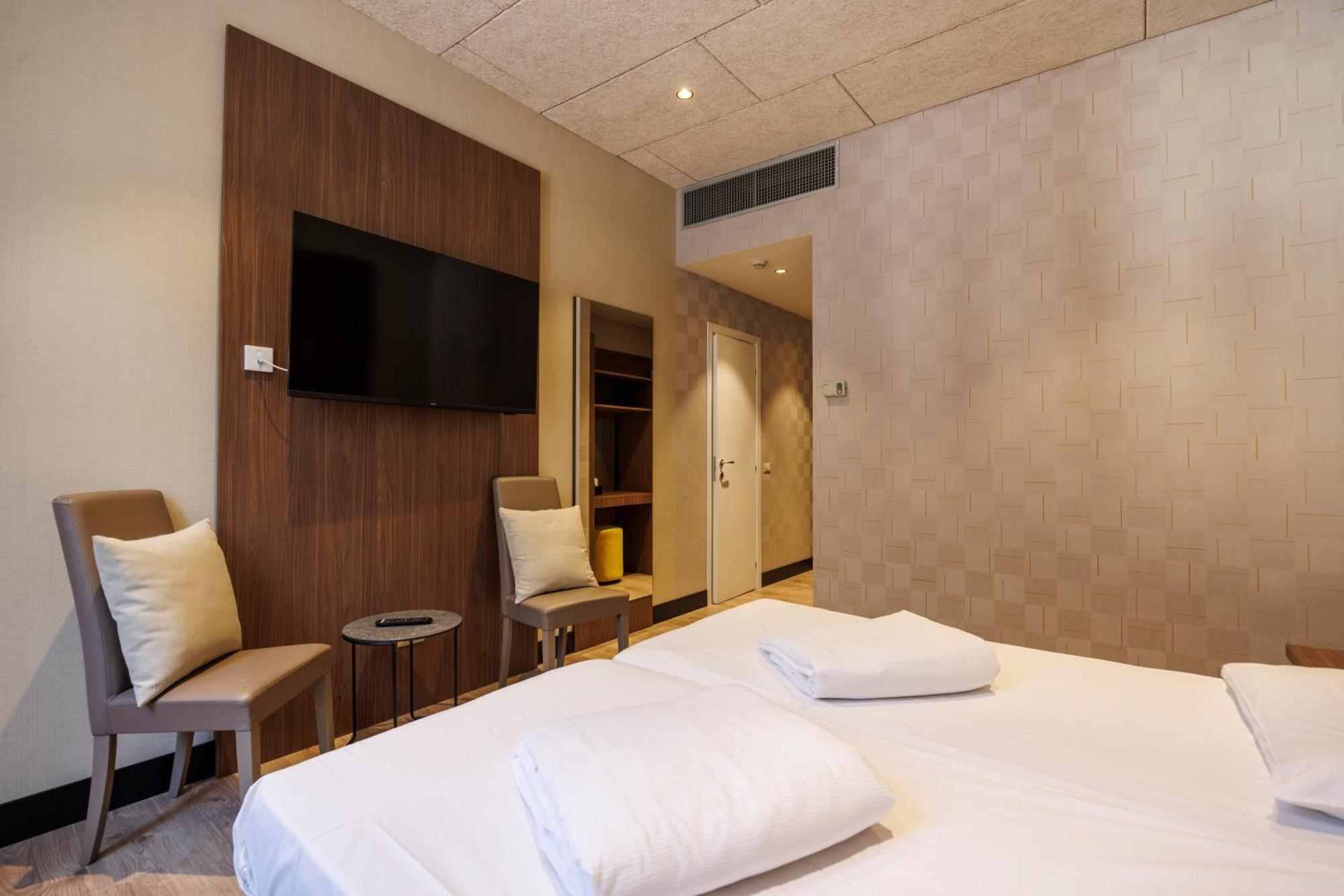 Grand Hotel Riva Bagian luar foto